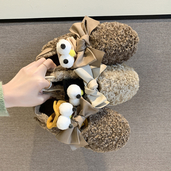 Női pehelypapucs télre 3D elemmel több színben