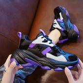 Αθλητικά casual γυναικεία παπούτσια σε άσπρο και μαύρο χρώμα