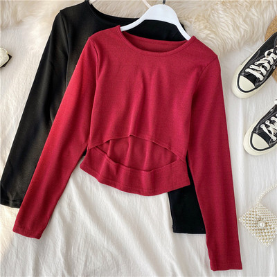 Modern női blúz ovális nyakkivágással és kivágásokkal, négy színben