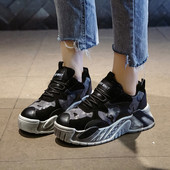 Női tornacipő és futócipő ÚJ modell fekete színben