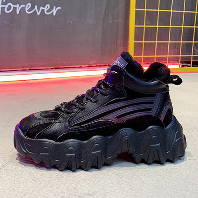 Női bőr tornacipő magas és durva talppal több színben