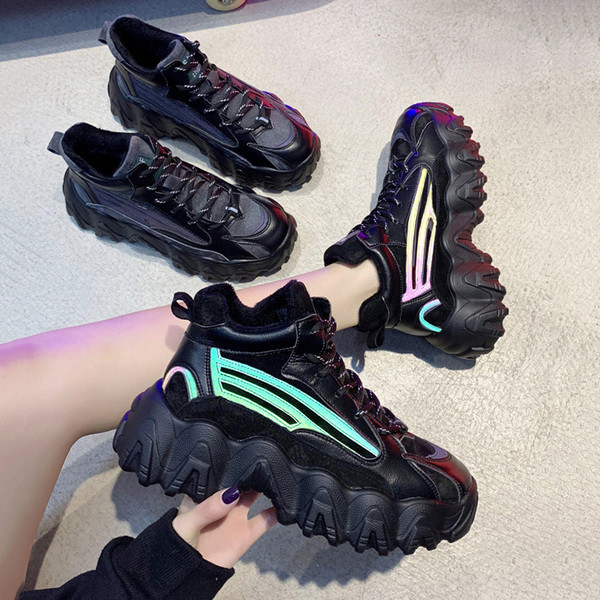 Női bőr tornacipő magas és durva talppal több színben