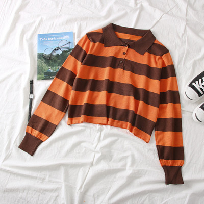 Modern csíkos női pulóver klasszikus gallérral, zöld és narancssárga gombokkal