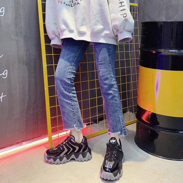 Aktuális őszi női tornacipő vastag durva talppal több színben