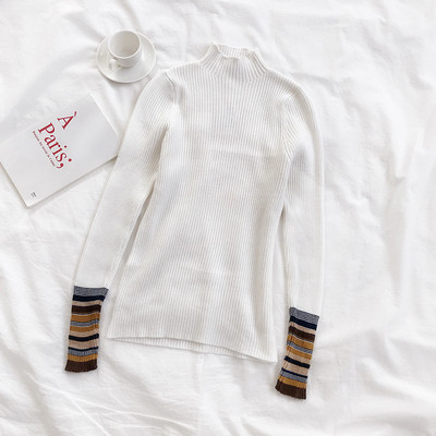 Μοντέρνο γυναικείο πουλόβερ των γυναικών σε διάφορα χρώματα με υψηλό γιακά