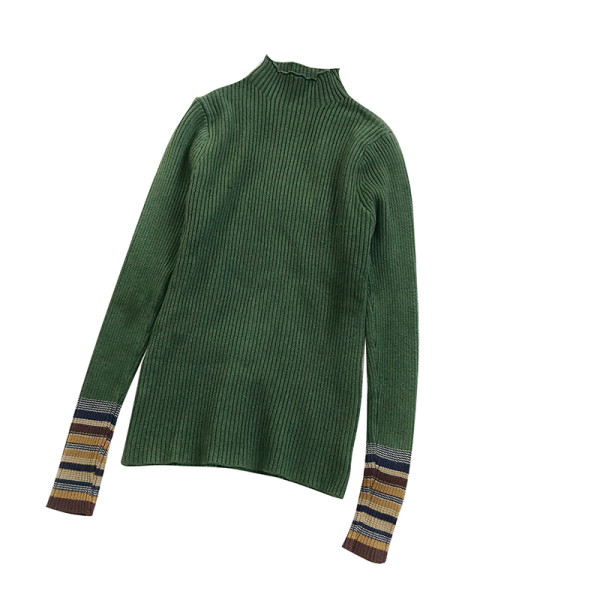 Μοντέρνο γυναικείο πουλόβερ των γυναικών σε διάφορα χρώματα με υψηλό γιακά