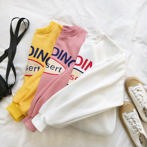 Rózsaszín, fehér és sárga női alkalmi blúz, felirattal