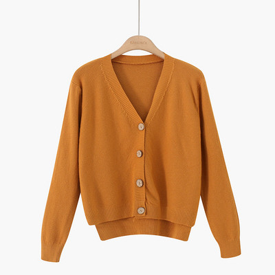 Női kardigán gombokkal és spitz nyakkivágással - több színben