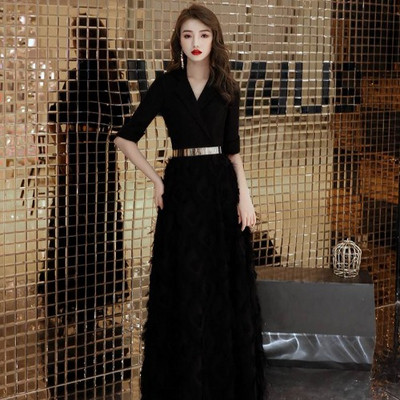 Μοντέρνα γυναικείο μακρύ φόρεμα με 3/4 μανίκια σε μαύρο και κόκκινο χρώμα