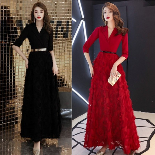 Μοντέρνα γυναικείο μακρύ φόρεμα με 3/4 μανίκια σε μαύρο και κόκκινο χρώμα