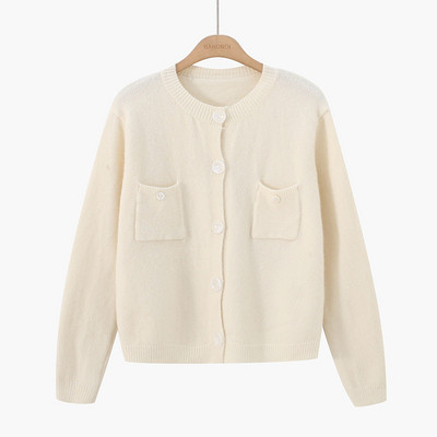 Női kardigán kerek nyakkivágással, zsebekkel és gombokkal több színben