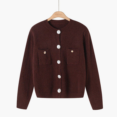 Női kardigán kerek nyakkivágással, zsebekkel és gombokkal több színben