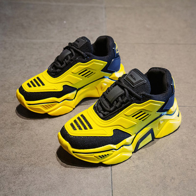 ΝΕΟ μοντέλο  μοντέρνα αθλητικά πάνινα παπούτσια  με σκληρή σόλα με κόκκινο, κίτρινο και μαύρο χρώμα