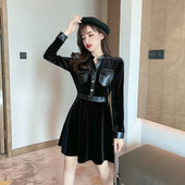 Modern női bársonyruha ökobőr elemekkel, fekete színben