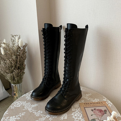 Γυναικείες έκο δερμάτινες χειμερινές μπότες με ίσια σόλα σε μαύρο χρώμα