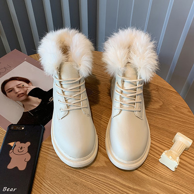 Női őszi-téli csizma puha béléssel, fekete-fehér színben