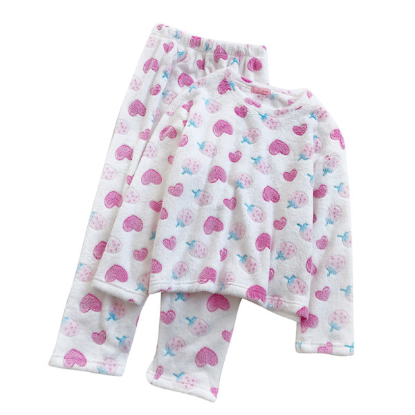 Női téli pizsama kétrészes fehér színben, hímzéssel