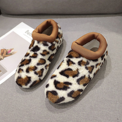 Γυναικείες χειμερινές παντόφλες με ζωική τύπωμα