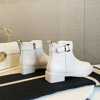 Γυναικείες έκο δερμάτινες χειμονιάτικες μπότες με μεταλλικό στοιχείο