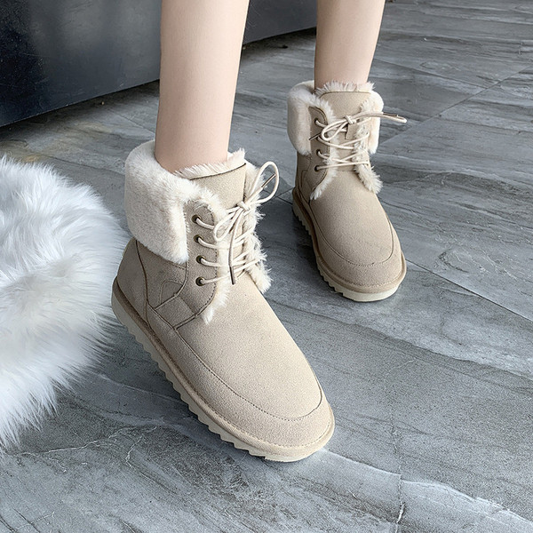 Modern női téli csizma lapos talppal és fűzővel, négy színben