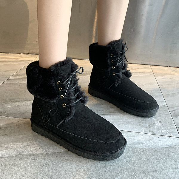 Modern női téli csizma lapos talppal és fűzővel, négy színben