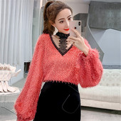 Modern női blúz két színben, csipkével és széles ujjakkal