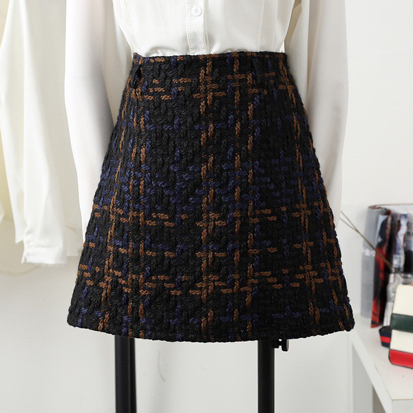 Μοντέρνα γυναικεία φούστα με ψηλή μέση σε δύο χρώματα