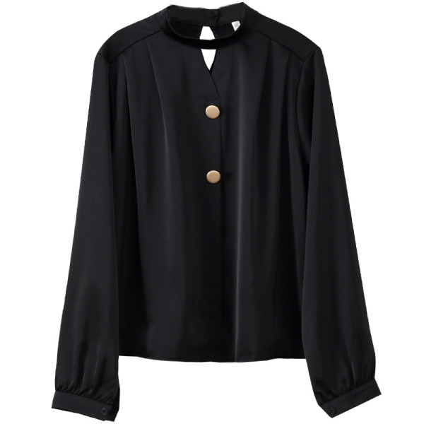 Μοντέρνο γυναικείο πουκάμισο με στρογγυλό ντεκολτέ και κουμπιά σε μπλε, άσπρο και μαύρο χρώμα