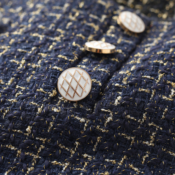 Női rövidnadrág gombokkal - három színben