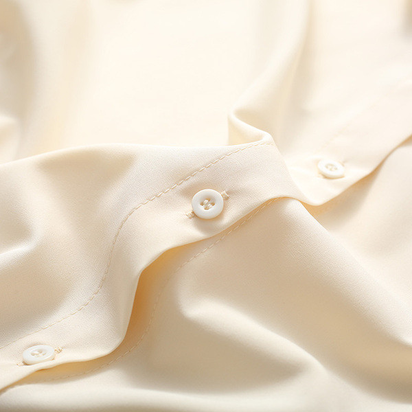 Női ing széles ujjal és klasszikus gallérral fehér, kék és bézs színben