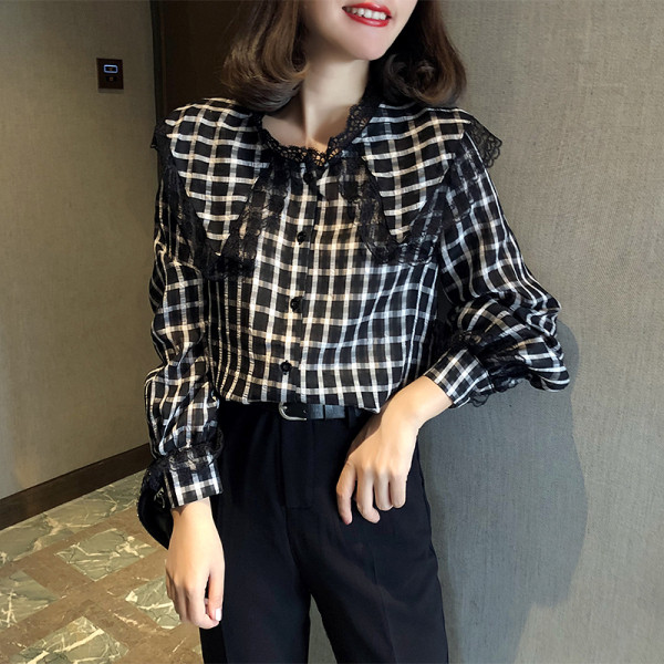 Női kockás ing csipkével és gombokkal - retro stílusú