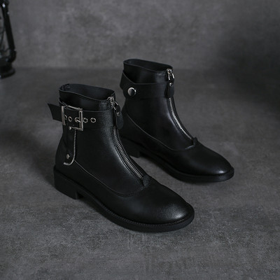 Μοντέρνες γυναικείες μπότες από  έκο δέρμα  με φερμουάρ και πόρπη σε λευκό, πορτοκαλί και μαύρο χρώμα