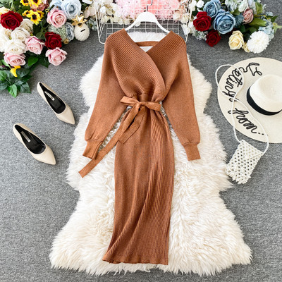 Alkalmi női kötött ruha spitz nyakkivágással és övvel hat színben