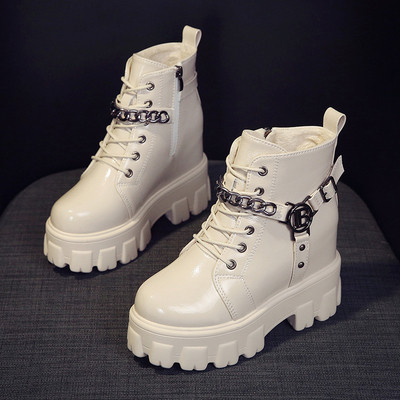 Γυναικείες μπότες  από οικολογικό δέρμα για το φθινοπώρο-χειμώνας με ψηλή σκληρή σόλα  και μεταλλικό στοιχείο