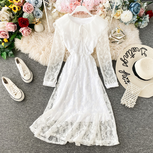 Modern női csipkeruha fűzős és hosszú ujjú három színben