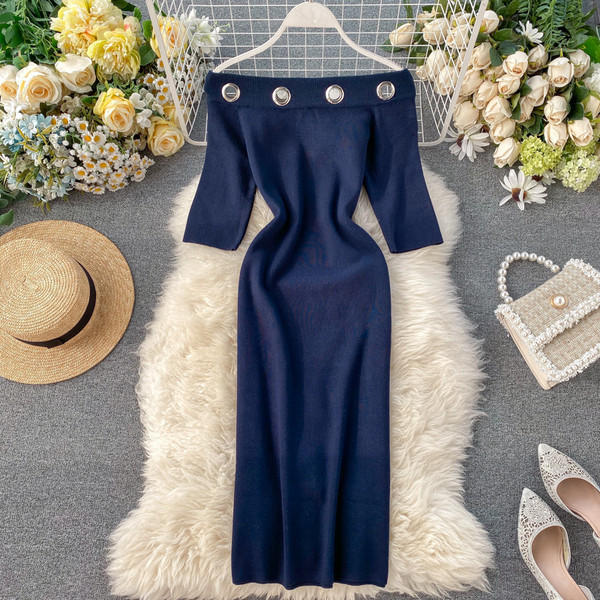 Modern női ruha 3/4-es ujjal, csupasz vállal, több színben