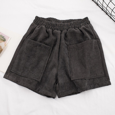 Női rövidnadrág öt színben, zsebekkel, magas derékkal