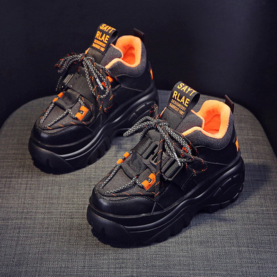 Γυναικεία αθλητικά παπούτσια από έκο δέρμα με ψηλή σκληρή σόλα