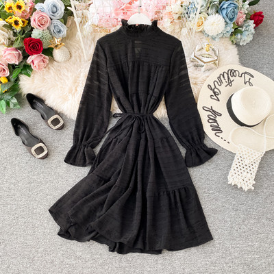 Μοντέρνο γυναικείο φόρεμα με υψηλό γιακά και  κορδόνια σε τρία χρώματα