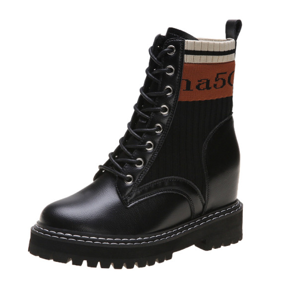 Női téli csizma fűzős öko bőrből, fekete színben