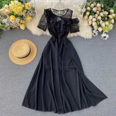 Hosszú női ruha csipkével és rövid ujjal