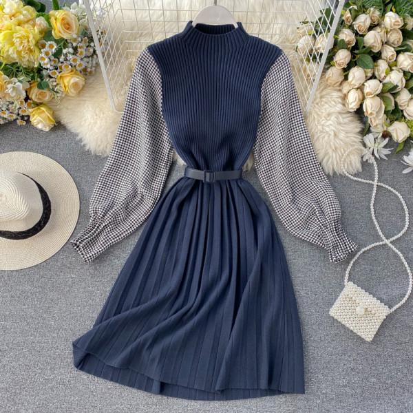 Téli női rakott ruha széles kockás ujjakkal és övvel három színben