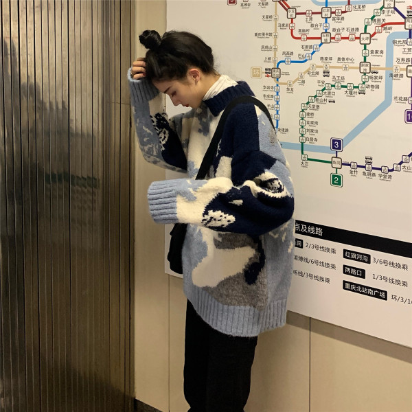 Γυναικεία  μακρυμάνικη  πλεκτή μπλούζα με οβάλ ντεκολτέ