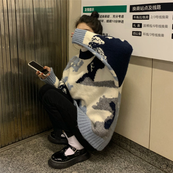 Γυναικεία  μακρυμάνικη  πλεκτή μπλούζα με οβάλ ντεκολτέ