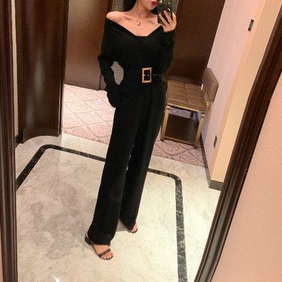 Modern hosszú overall fekete és szürke övvel