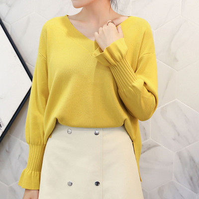 Нов модел дамски пуловер с лотос ръкави и шпиц деколте в бял,черен,жълт и червен цвят