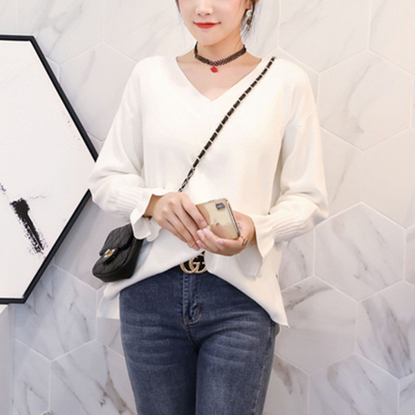 Új modell női pulóver lótusz ujjal és spitz nyakkivágással fehér, fekete, sárga és piros színben