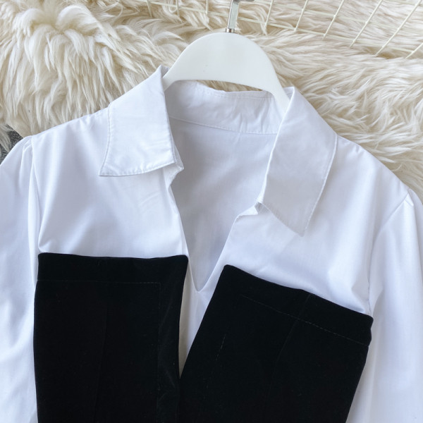 Modern női kétrészes szett fekete övvel