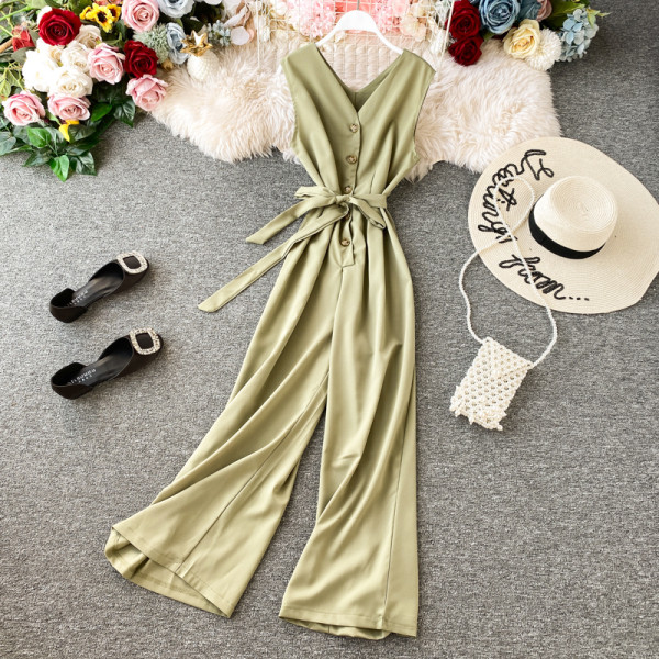 Κομψές γυναικείες ολοσομες φόρμες με κουμπιά και κορδόνια σε τέσσερα χρώματα