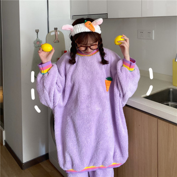 Női pizsama széles modell lila színben